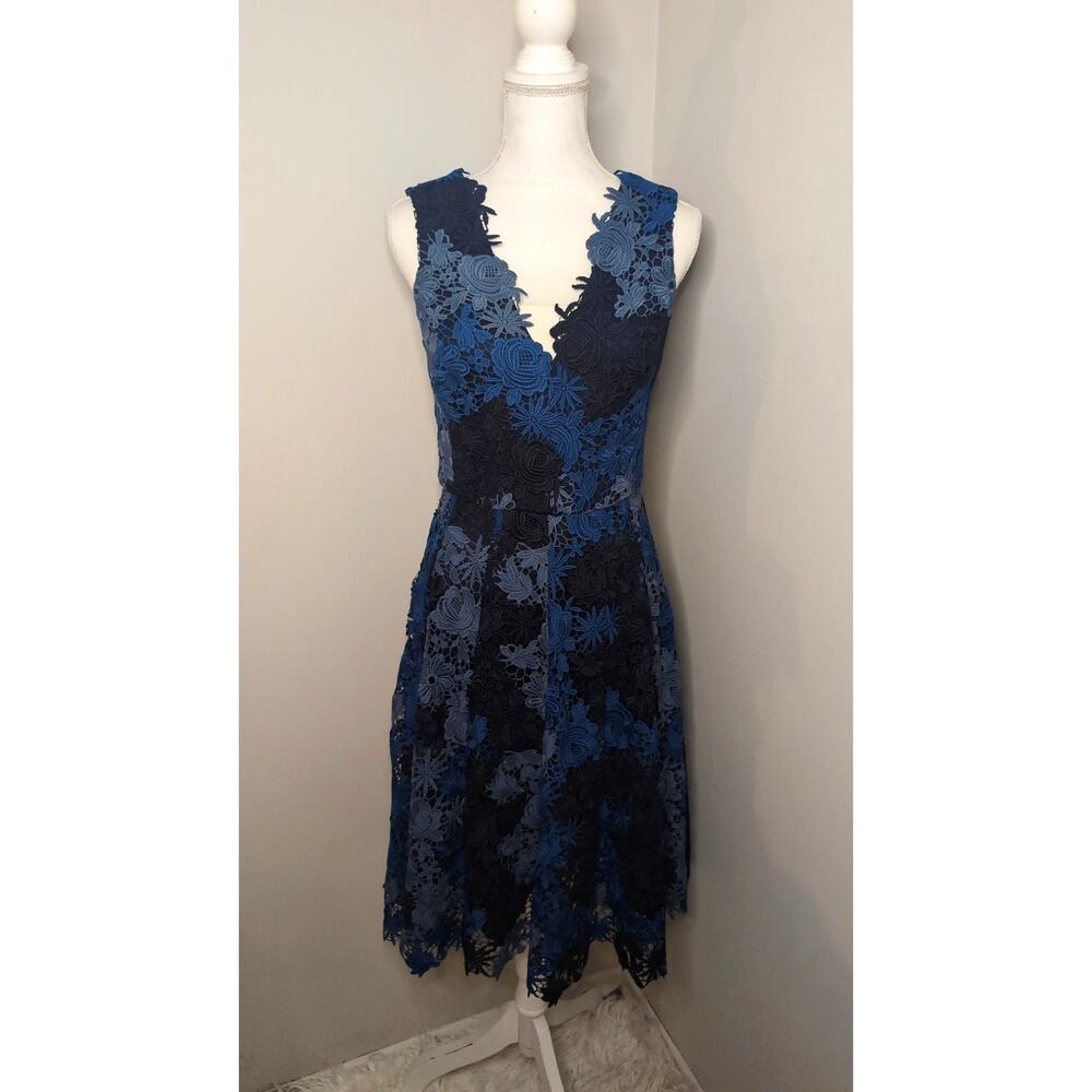 Vera Wang DRESS Blue Floral Guipure Lace Cocktail Dress 4